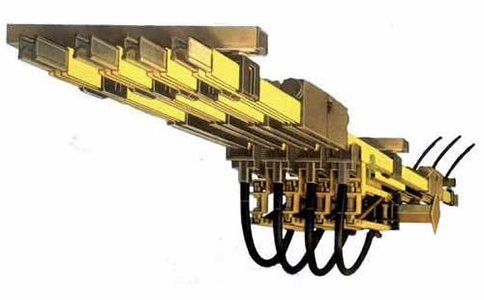 拖鏈電纜、拖令電纜和滑觸線都可為移動設備進行供電